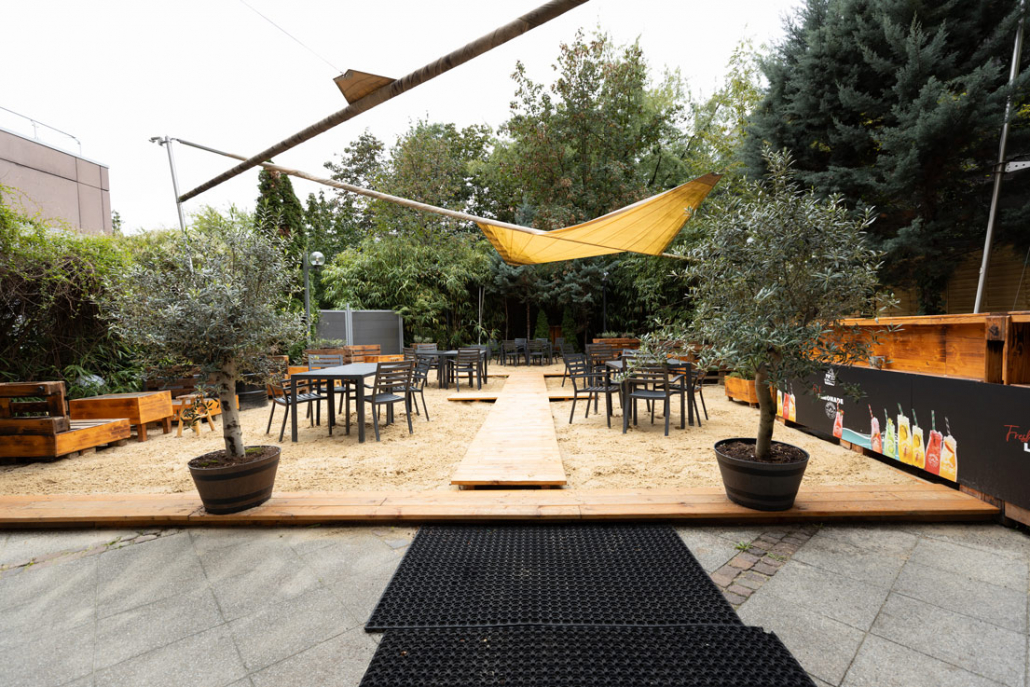 23_pops-burger-goeppingen-restaurant-terrasse_2