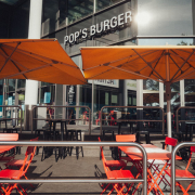 36_pops-burger-stuttgart-terrasse